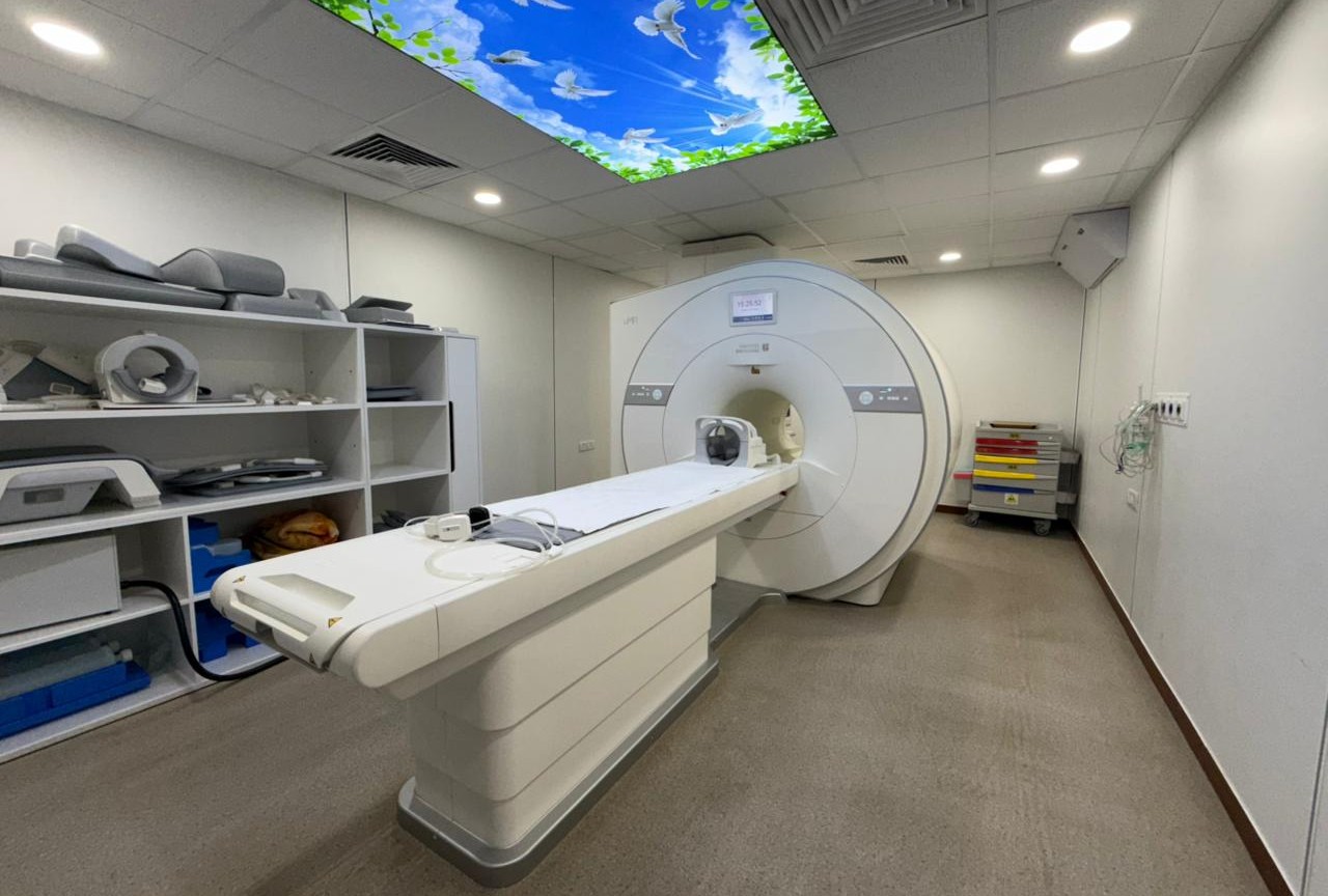 Magnetic Resonance Imaging (MRI)